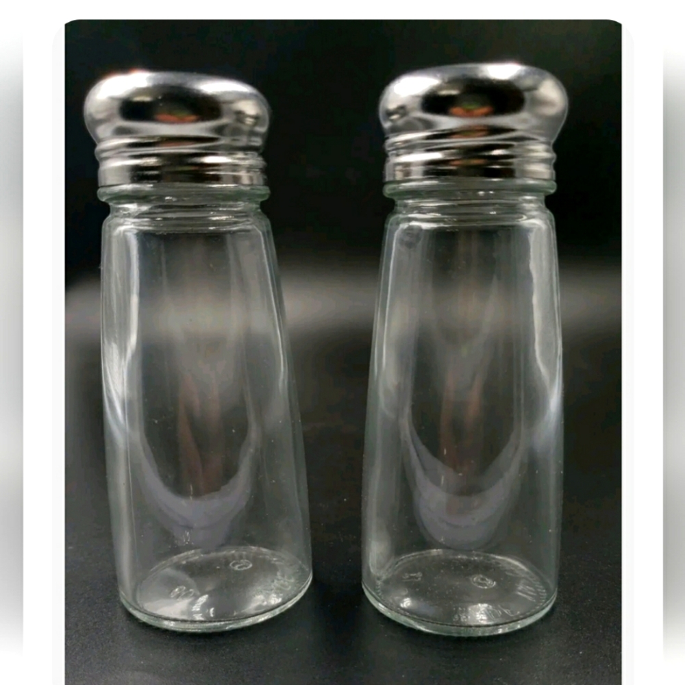 Vintage 50s 60s Diner Style Glass Salt and Pepper Shaker Set Round 4 1/2"